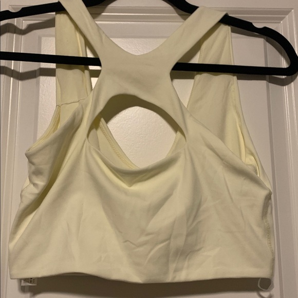 Lululemon Athletica Bend This Yellow Sports Bra
Sz S/M, NWT - Picture 5 of 6